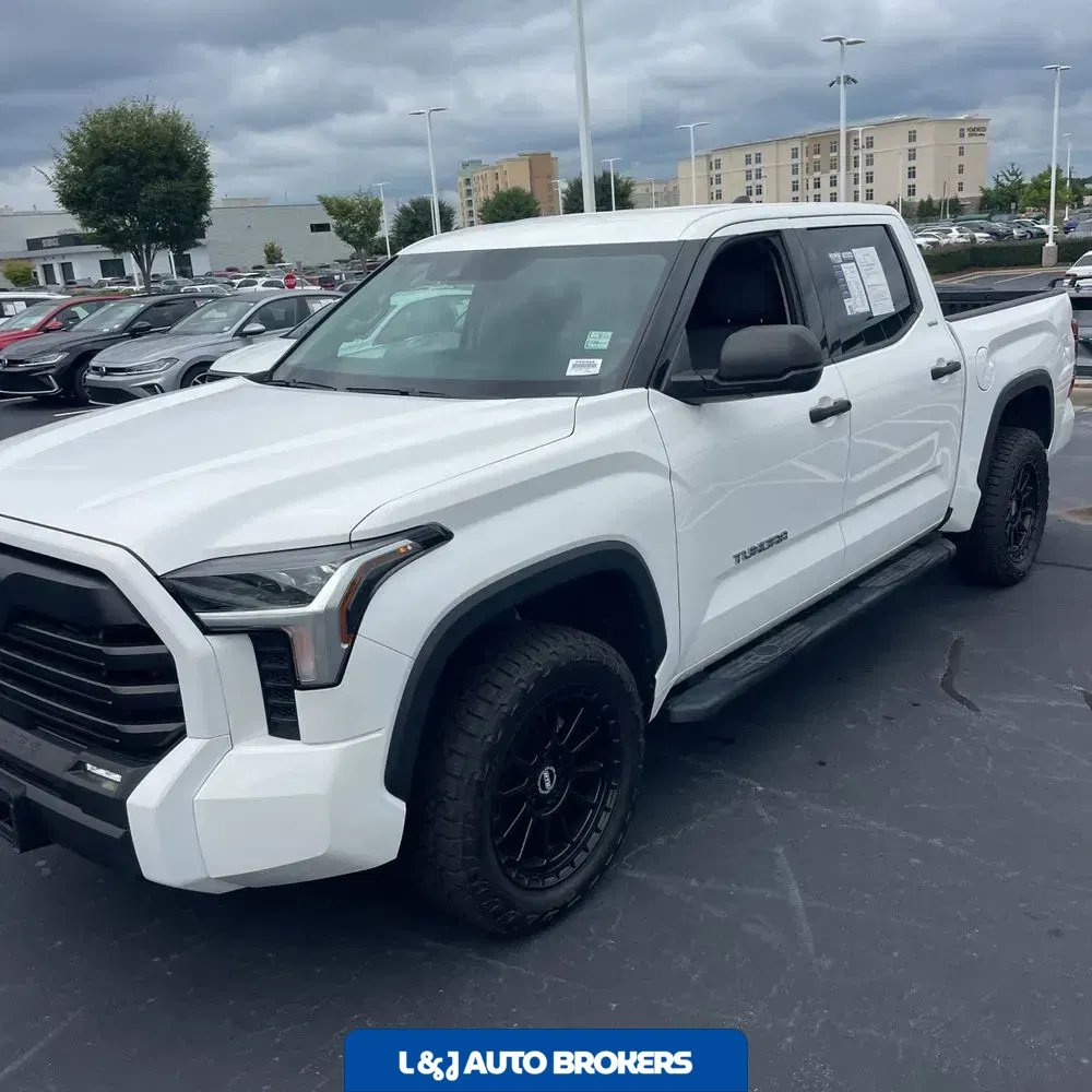 2022 Toyota Tundra SR5