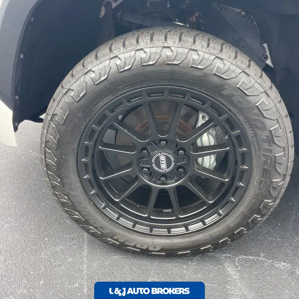 2022 Toyota Tundra SR5