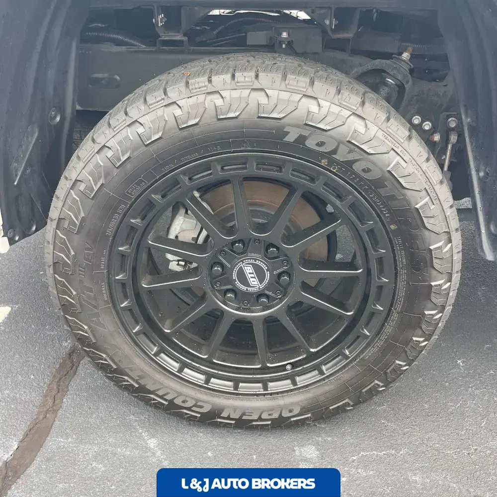 2022 Toyota Tundra SR5