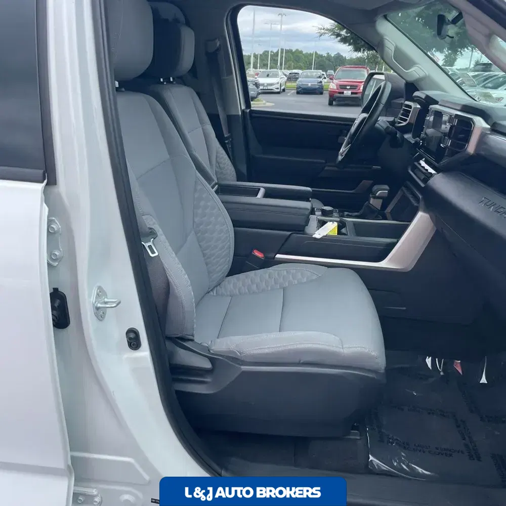 2022 Toyota Tundra SR5