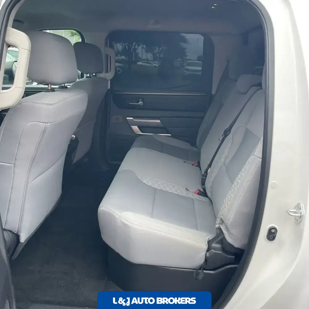 2022 Toyota Tundra SR5