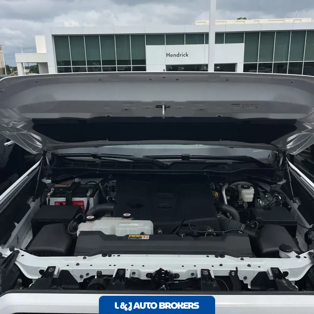 2022 Toyota Tundra SR5