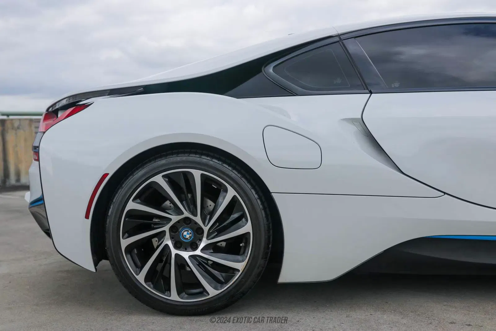 2016 BMW I8