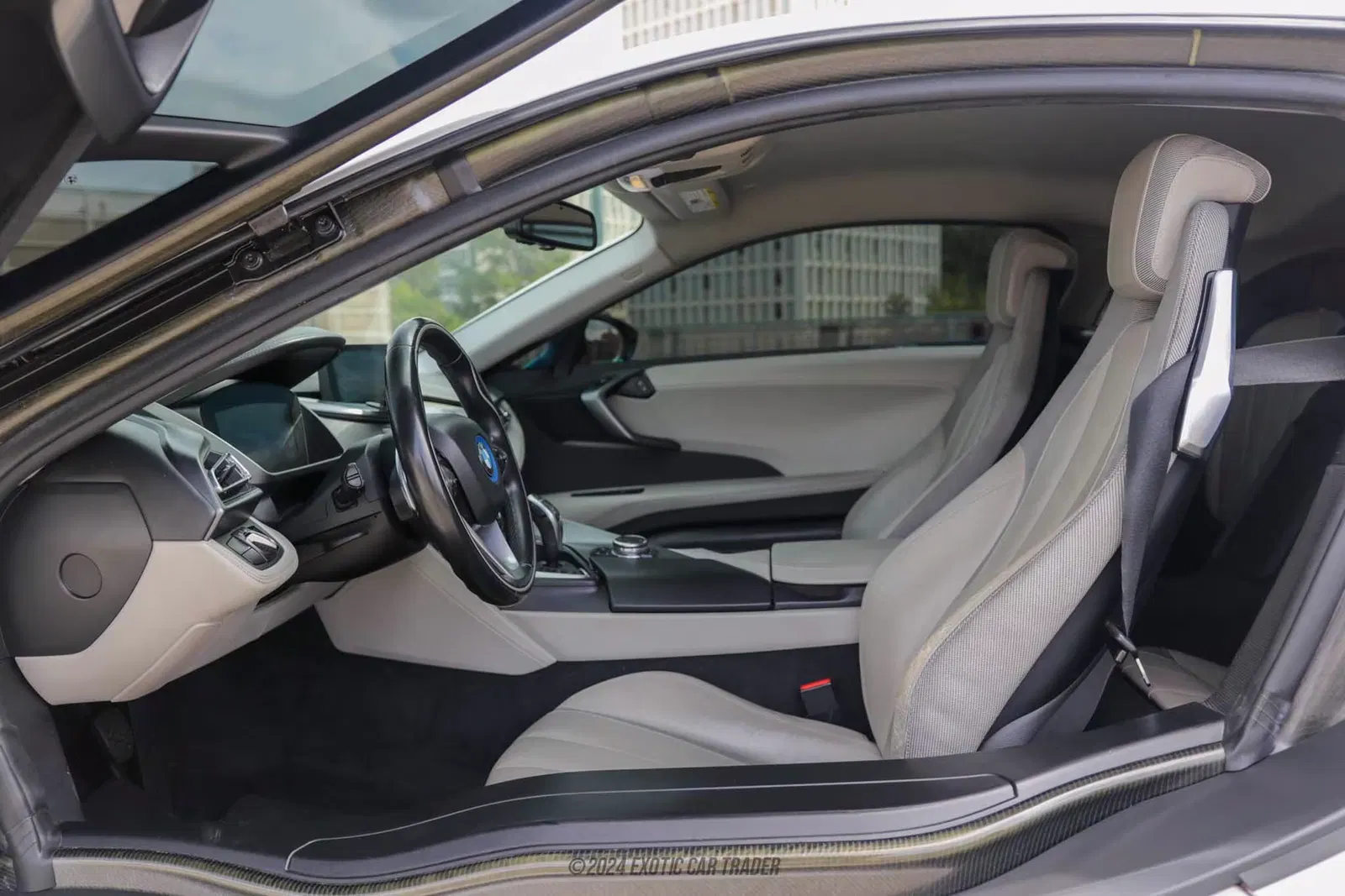2016 BMW I8