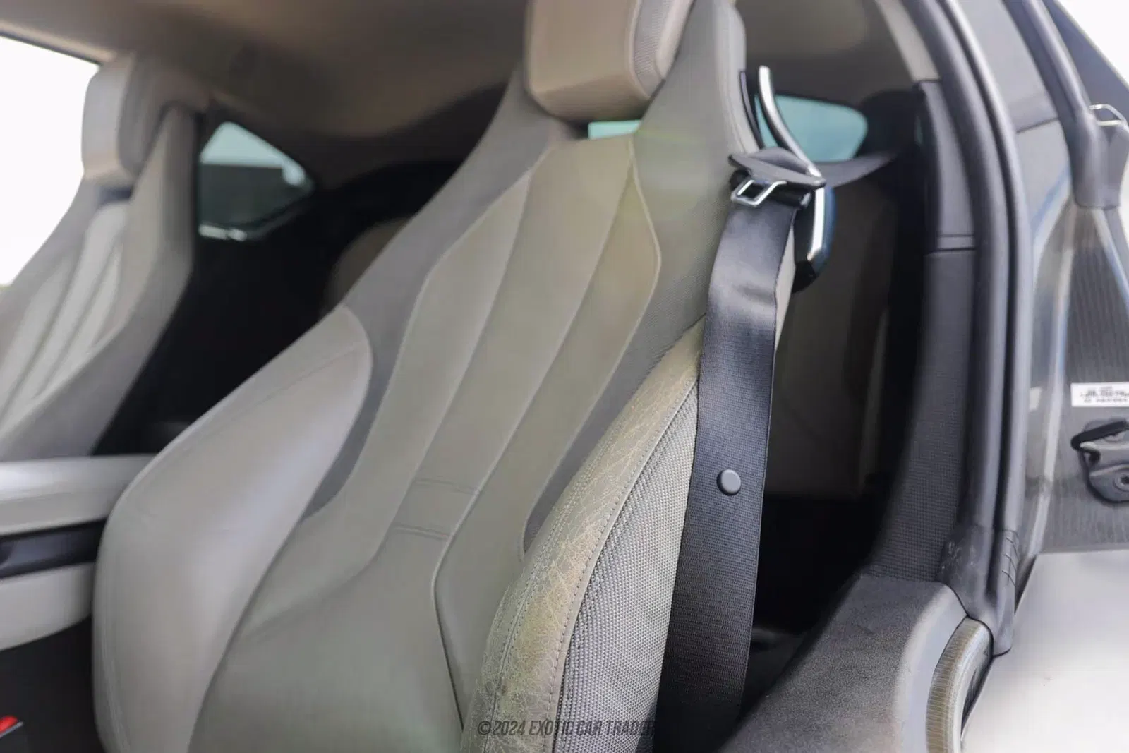 2016 BMW I8