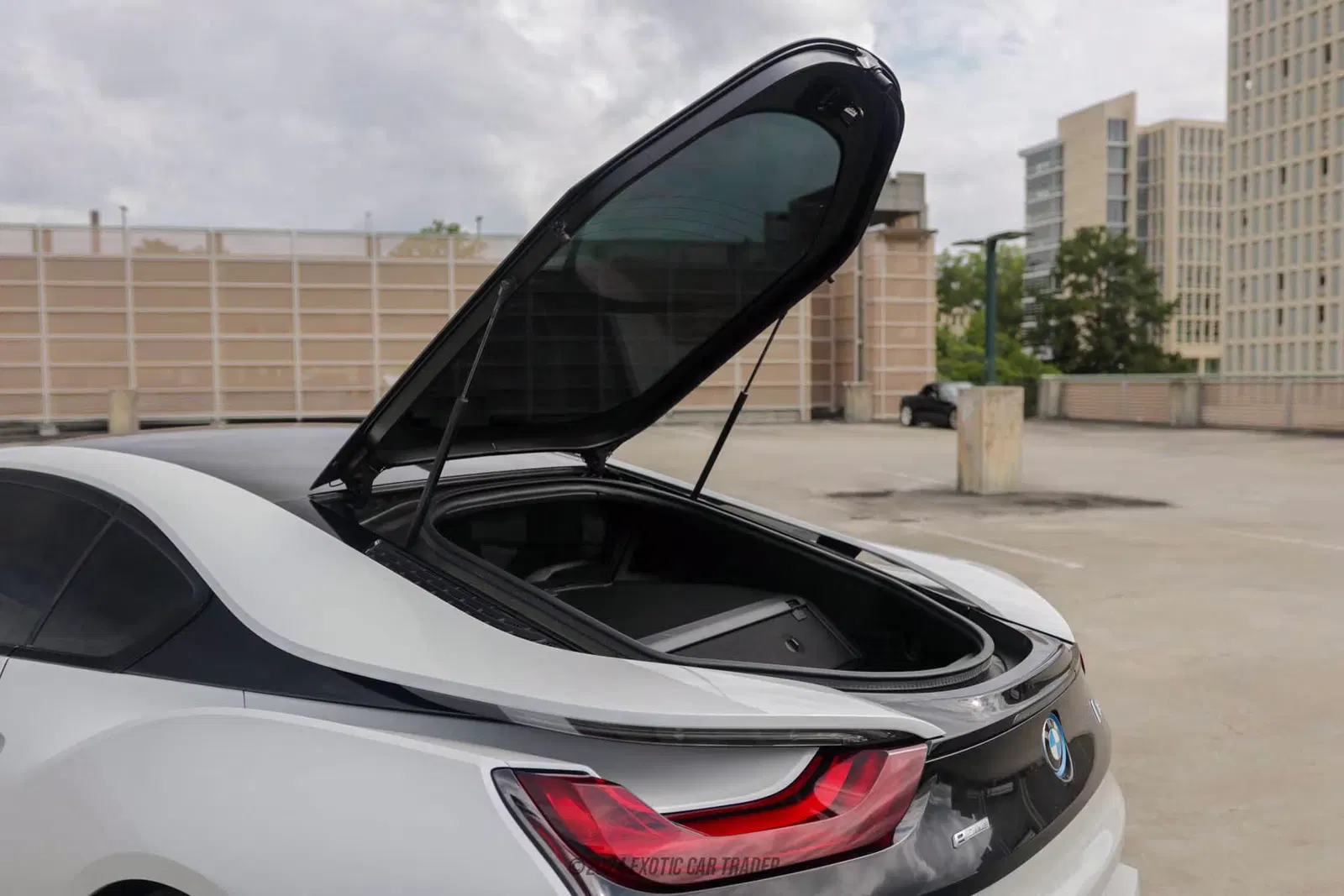 2016 BMW I8
