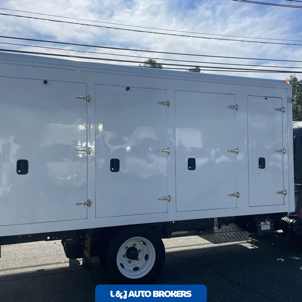 2022 Chevrolet Refrigerator box truck 4500