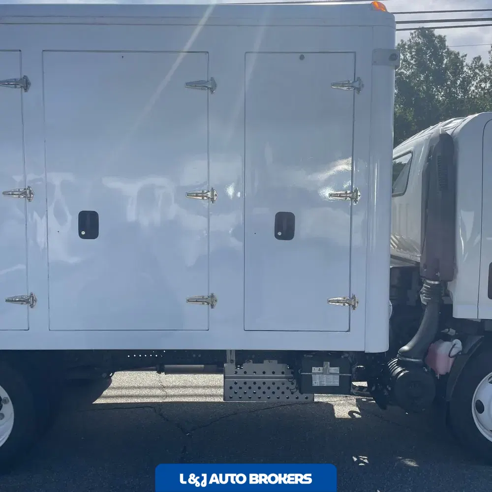 2022 Chevrolet Refrigerator box truck 4500