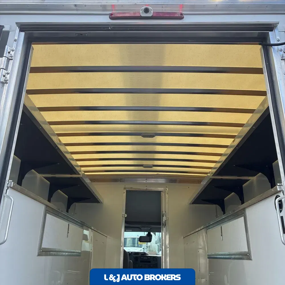 2025 Ford Commercial Vans E350
