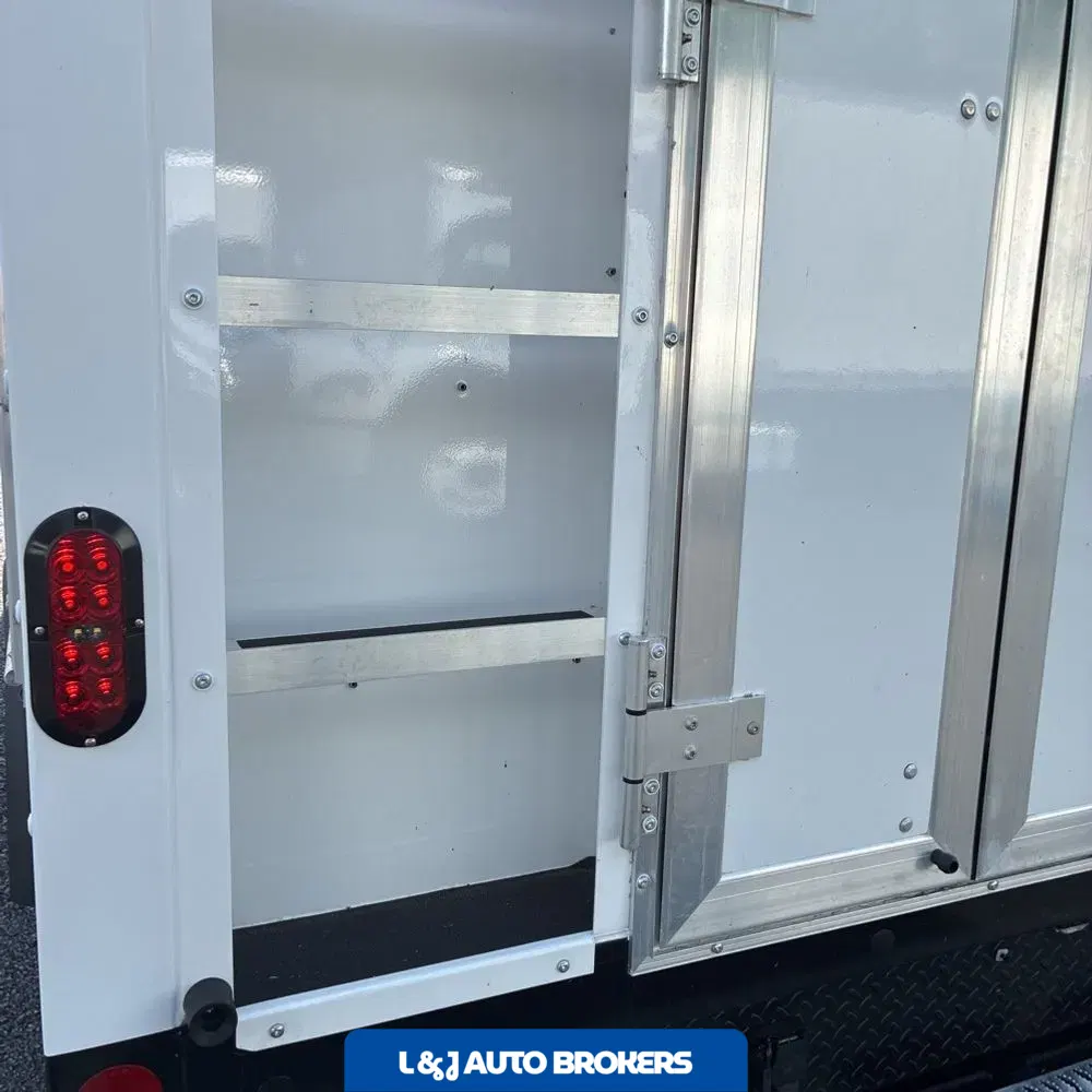 2025 Ford Commercial Vans E350