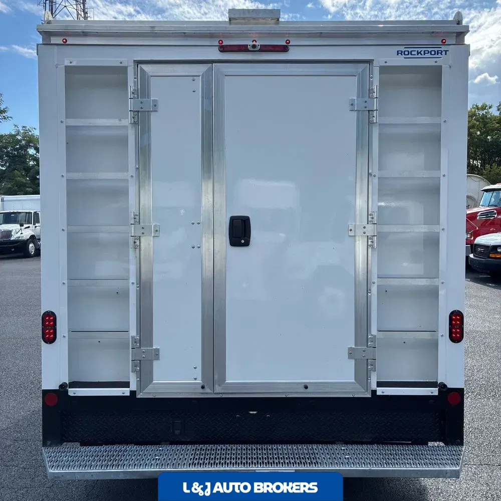 2025 Ford Commercial Vans E350