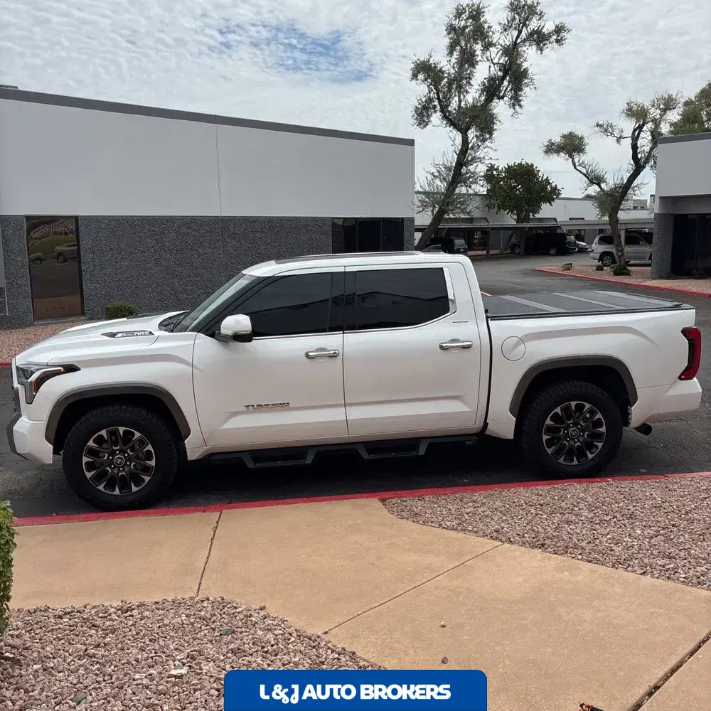 2023 Toyota Tundra Limited HV