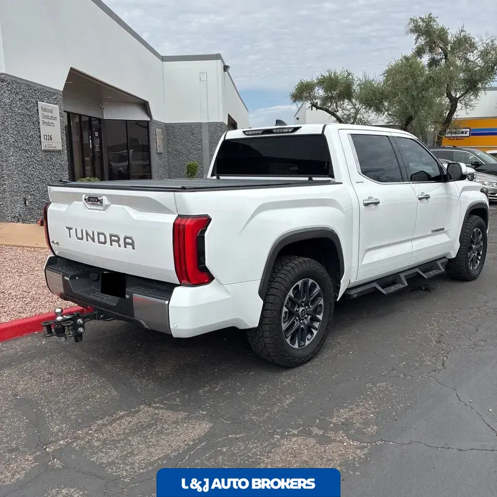 2023 Toyota Tundra Limited HV
