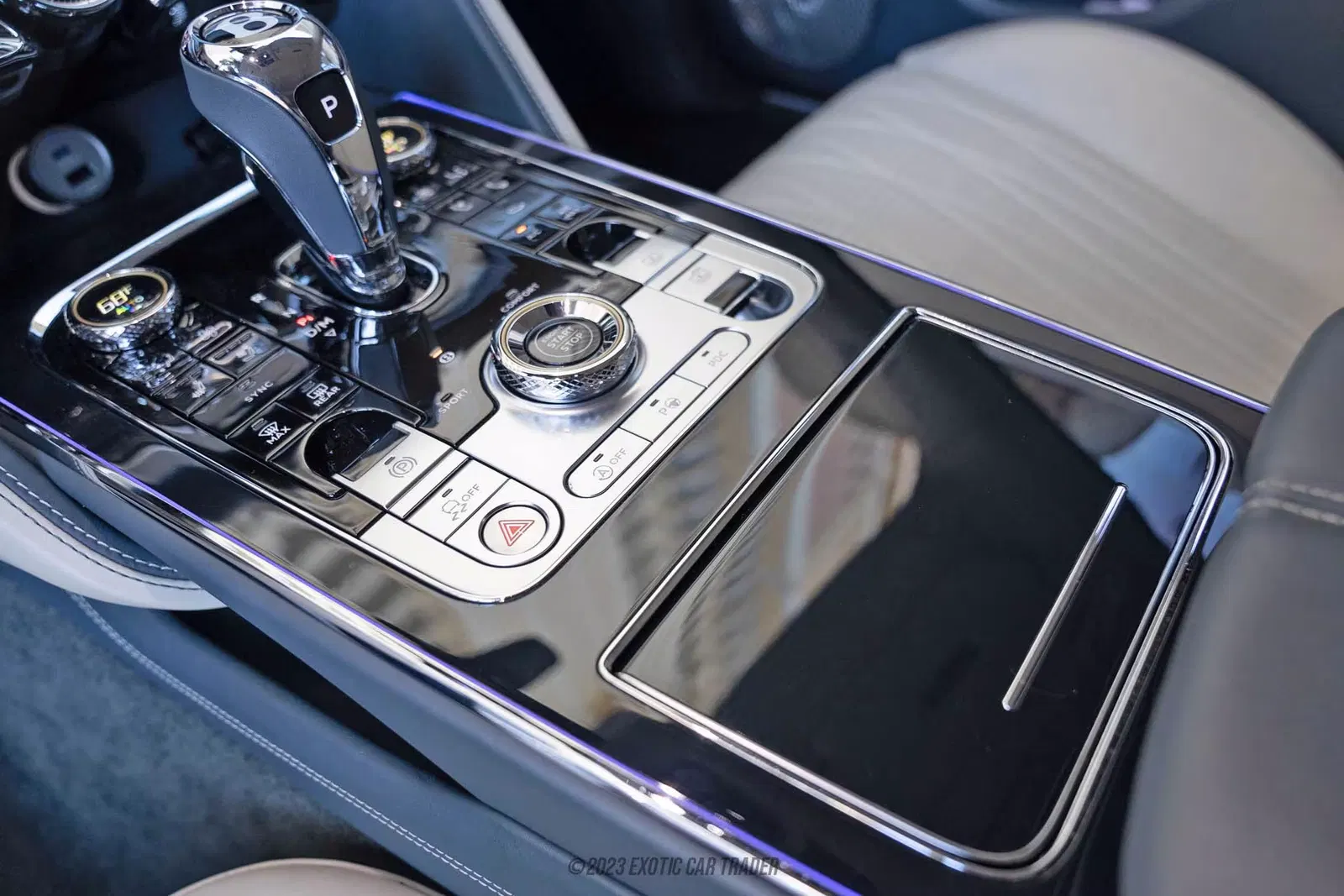 2020 Bentley Flying Spur W12 Sedan