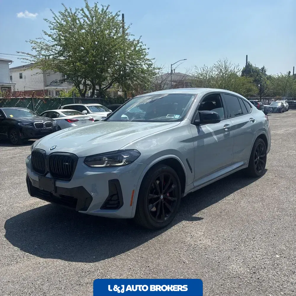 2024 BMW X4 M40i