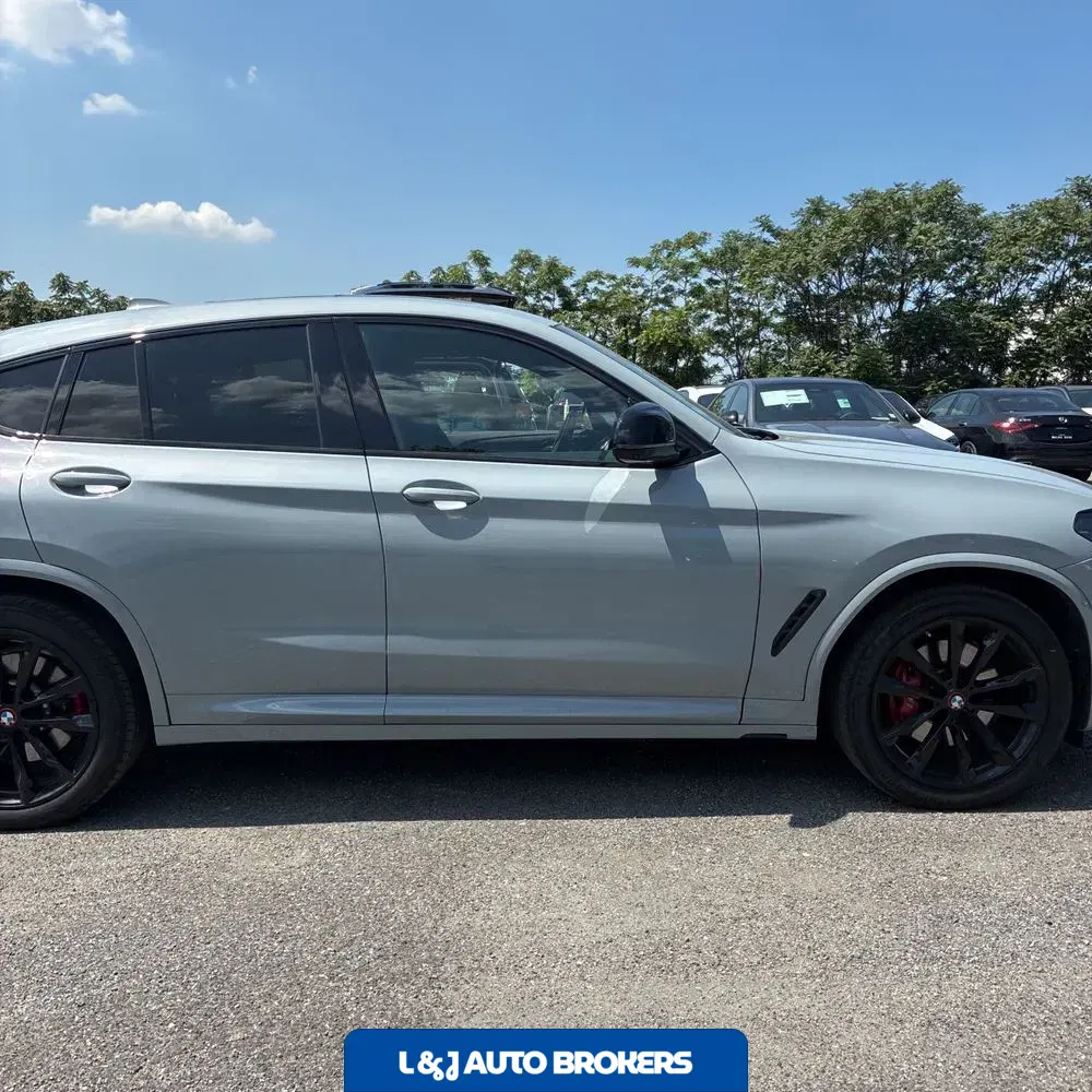 2024 BMW X4 M40i