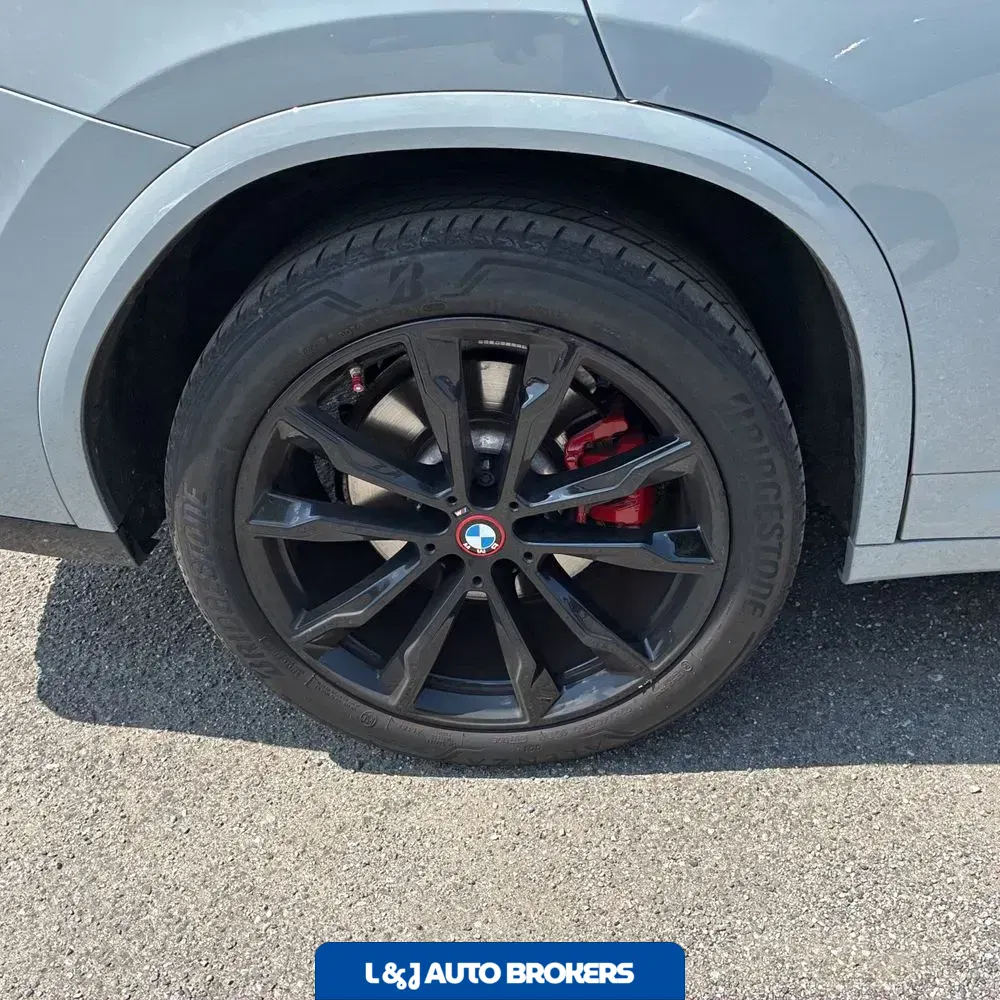 2024 BMW X4 M40i