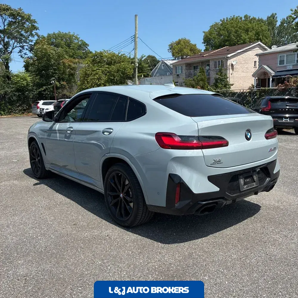 2024 BMW X4 M40i