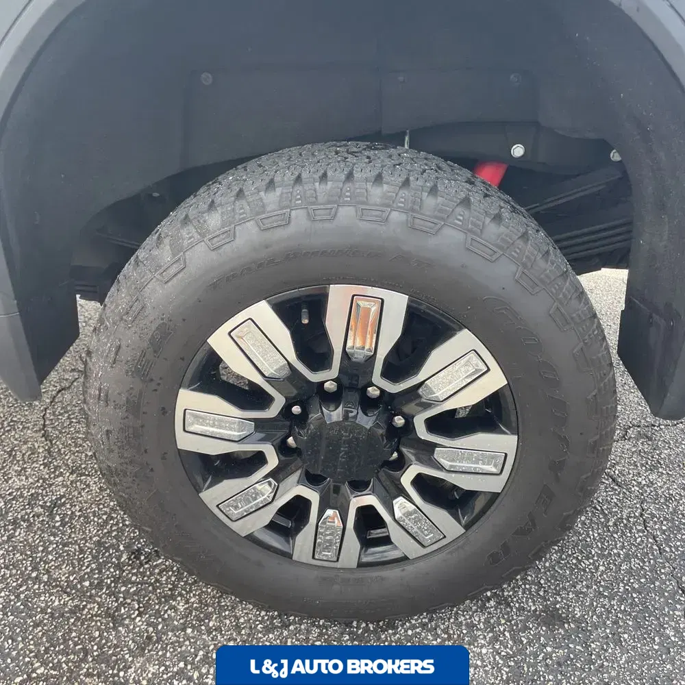 2024 GMC Sierra 2500HD Denali