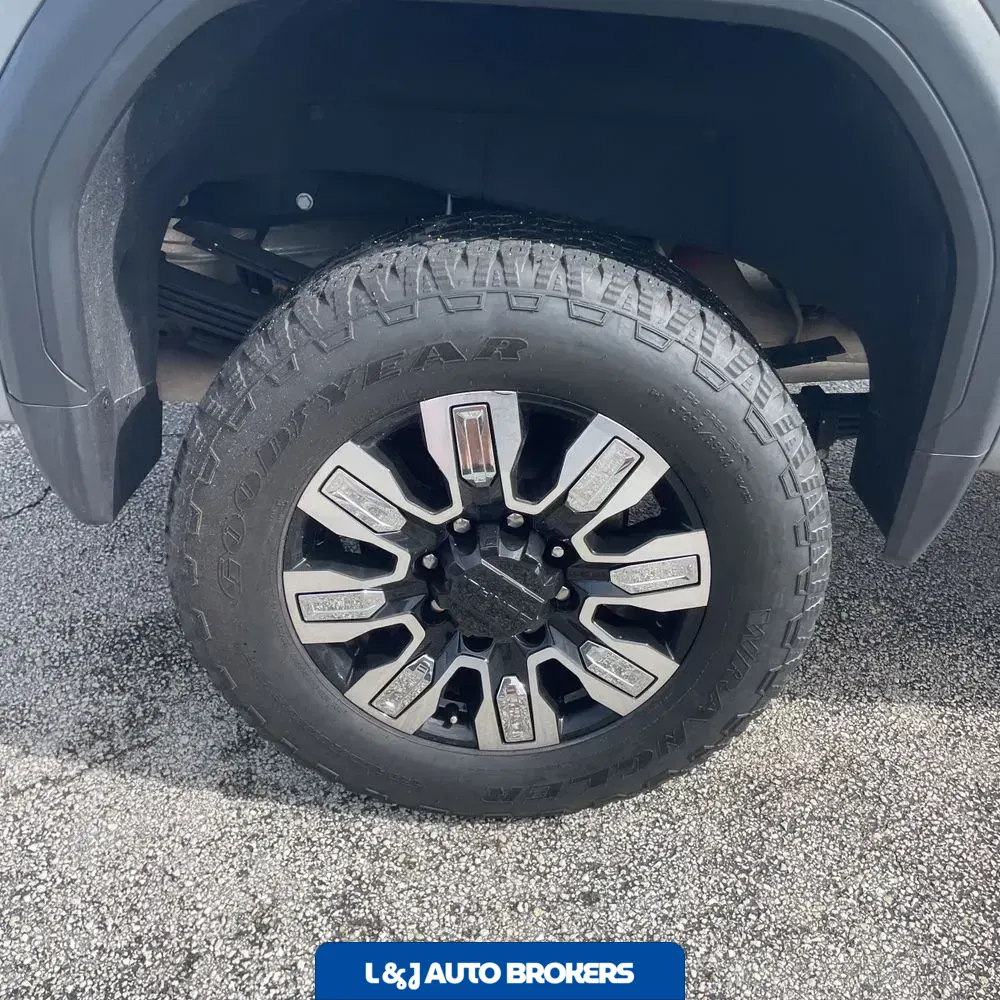 2024 GMC Sierra 2500HD Denali
