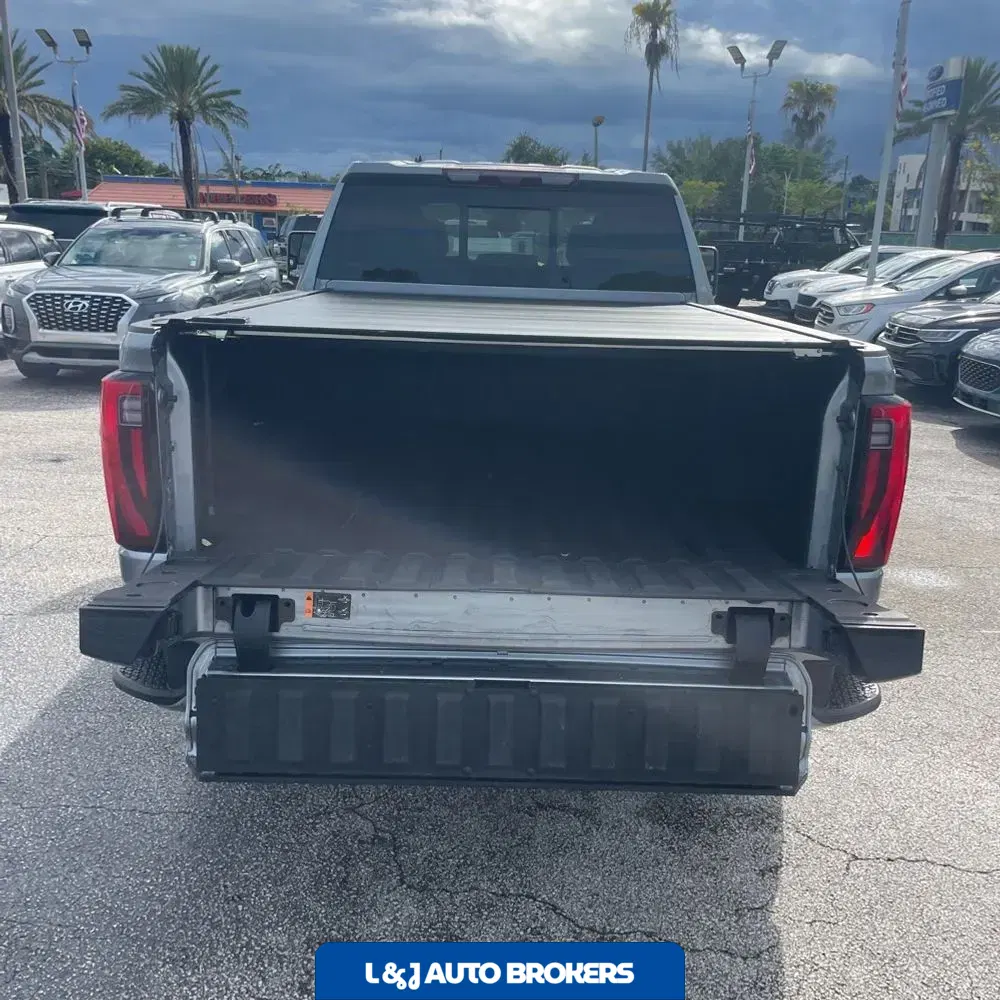 2024 GMC Sierra 2500HD Denali