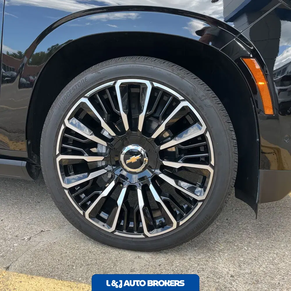 2025 Chevrolet Suburban High Country