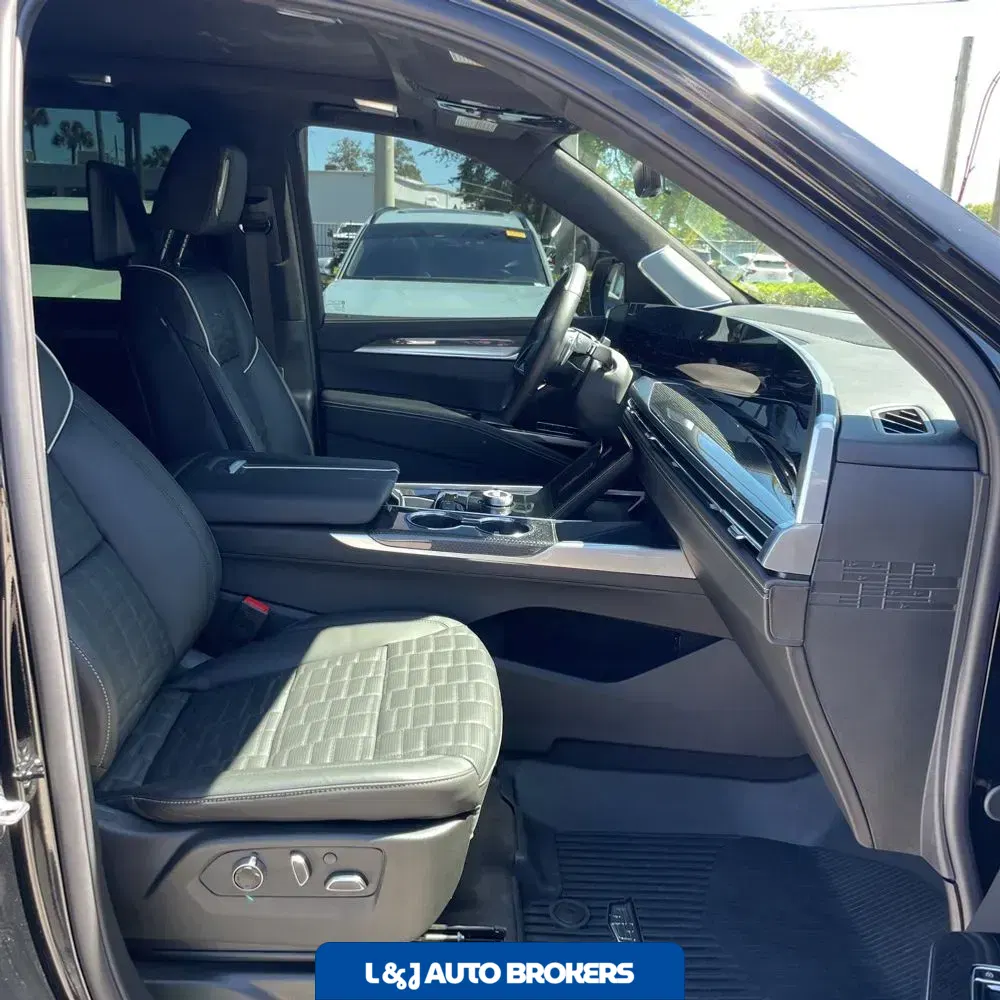 2026 Cadillac Escalade-V Base