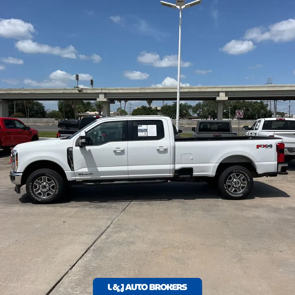 2023 Ford F-250 Super Duty Lariat
