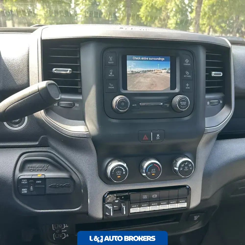 2024 Ram 3500 Cab/Chassis Tradesman