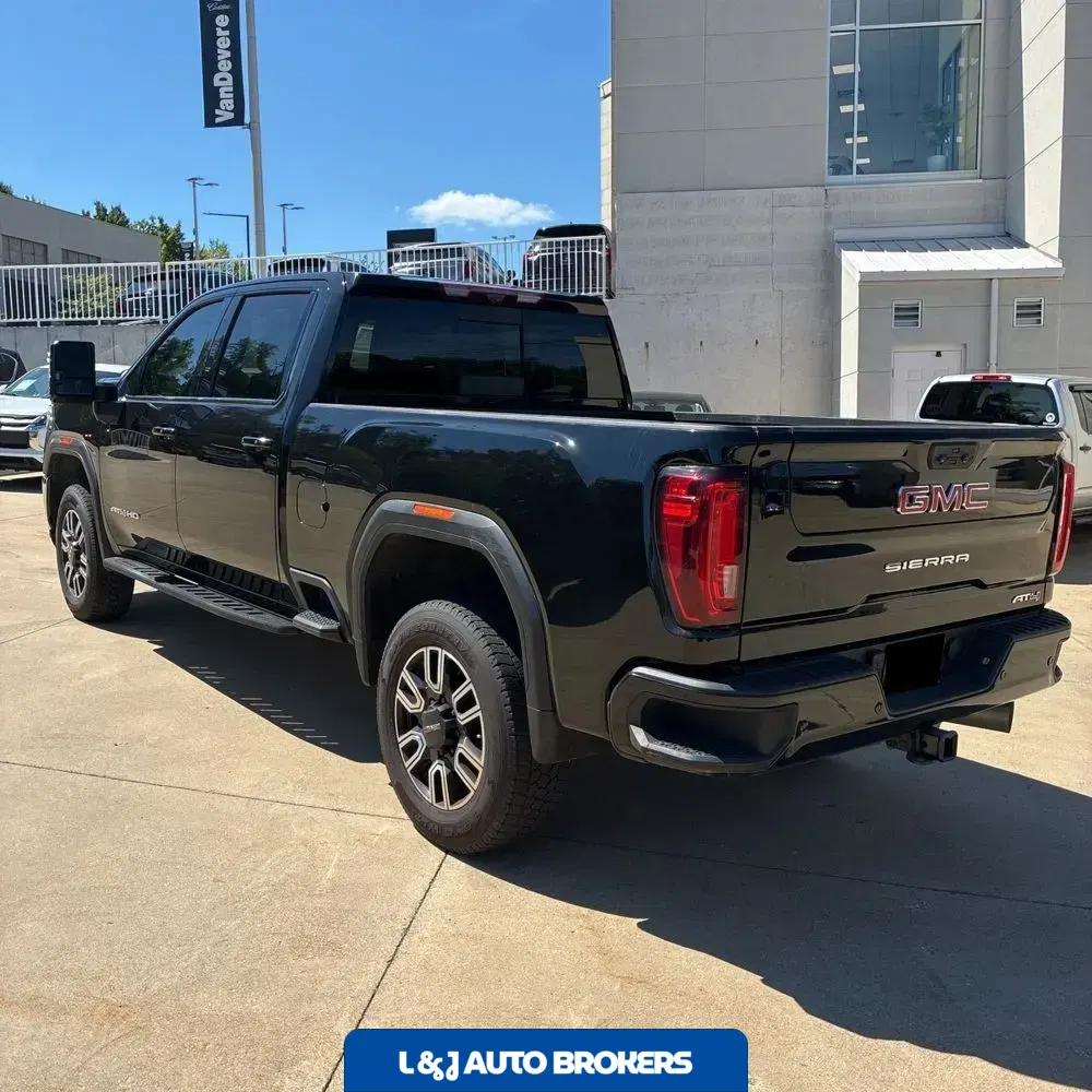 2022 GMC Sierra 2500 AT4
