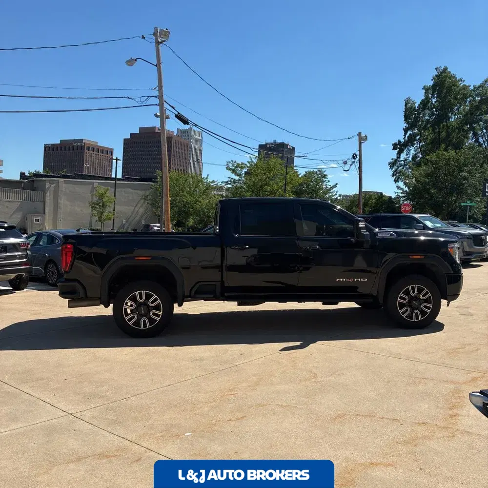 2022 GMC Sierra 2500 AT4