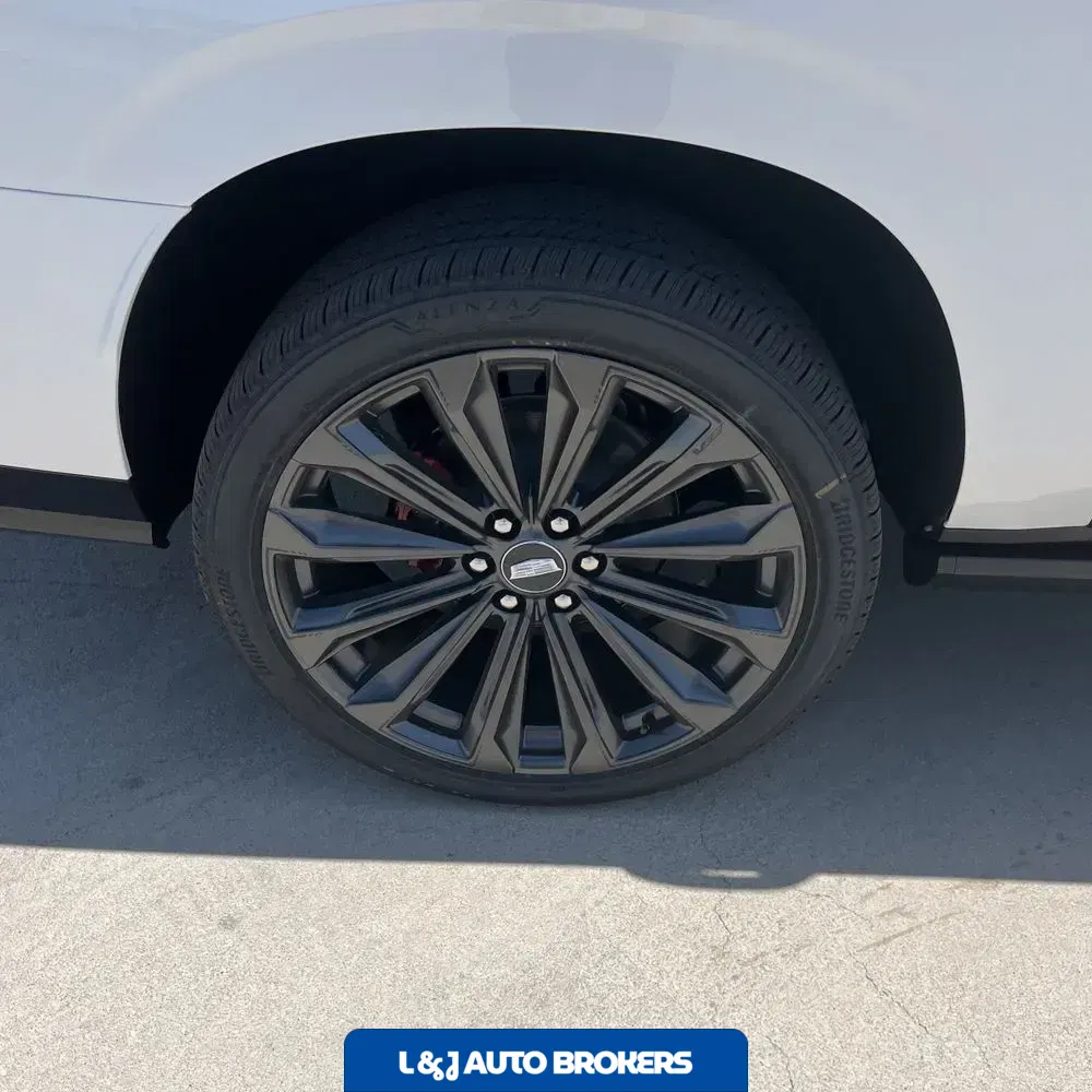 2025 Cadillac Escalade-V ESV Base