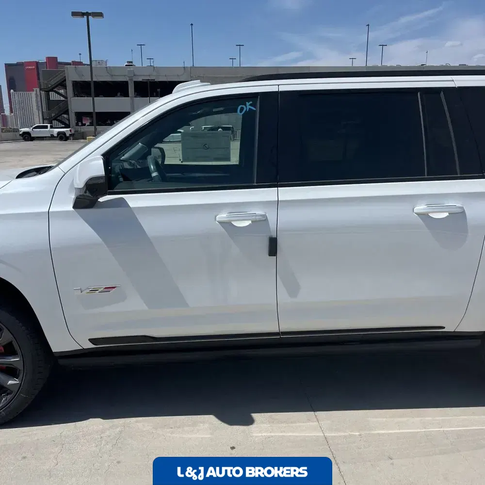 2025 Cadillac Escalade-V ESV Base