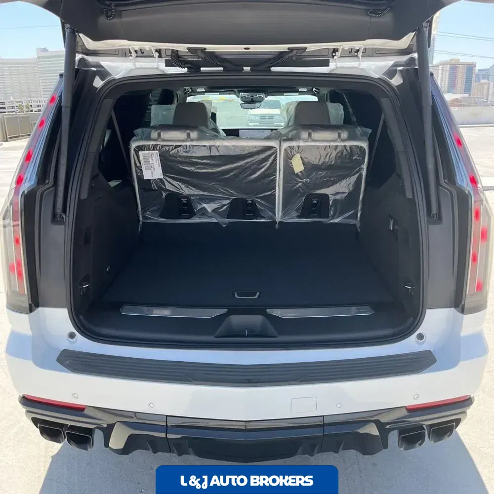 2025 Cadillac Escalade-V ESV Base