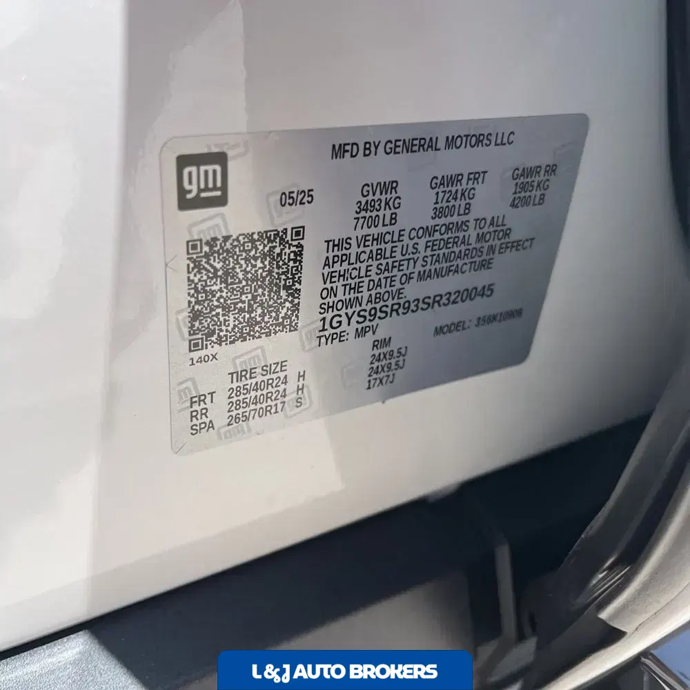 2025 Cadillac Escalade-V ESV Base