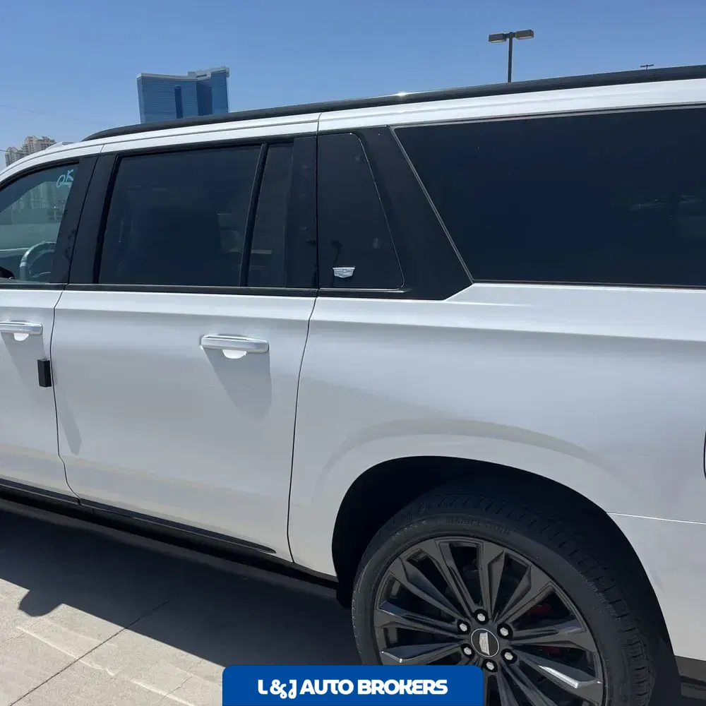 2025 Cadillac Escalade-V ESV Base