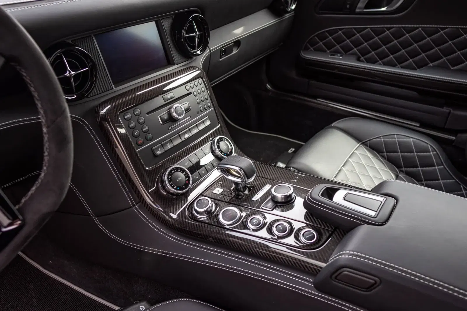 691-Mile 2015 Mercedes-Benz SLS AMG GT Roadster Final Edition