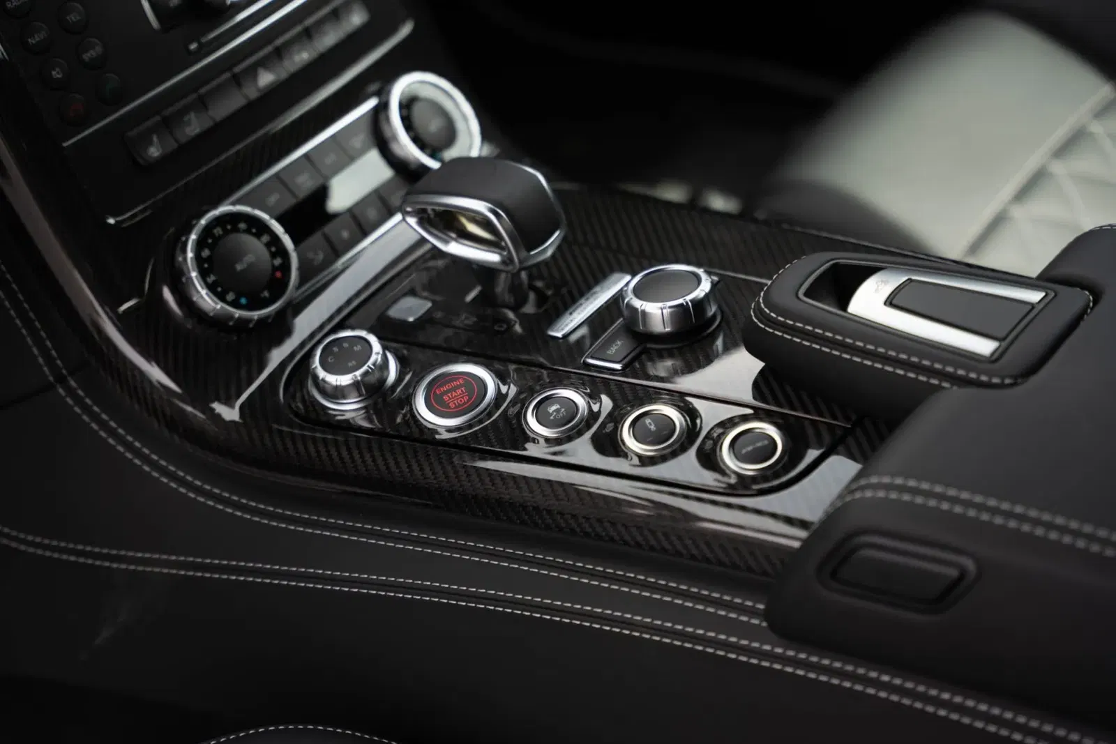 691-Mile 2015 Mercedes-Benz SLS AMG GT Roadster Final Edition