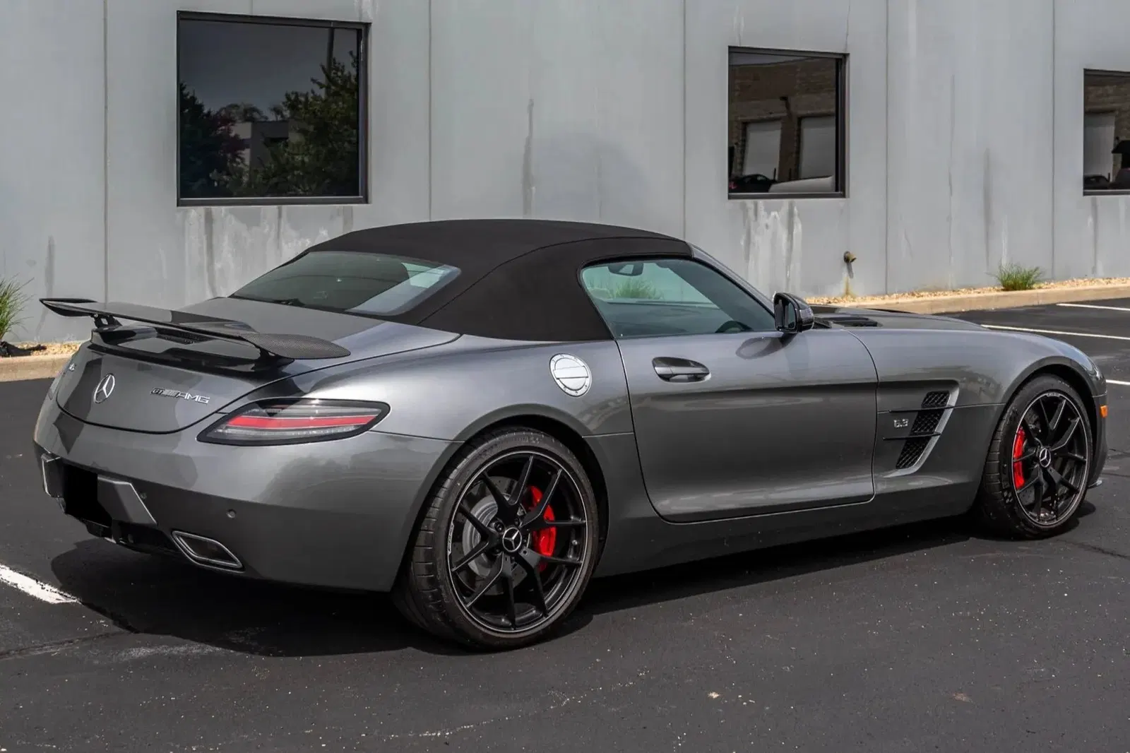 691-Mile 2015 Mercedes-Benz SLS AMG GT Roadster Final Edition