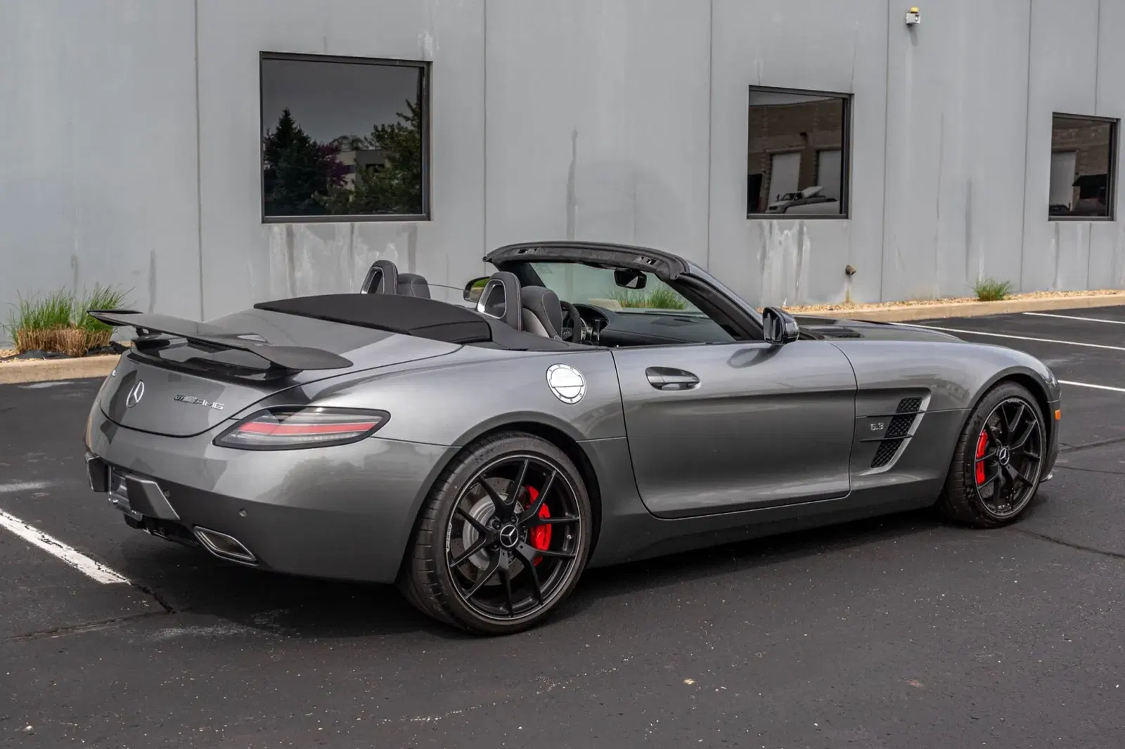 691-Mile 2015 Mercedes-Benz SLS AMG GT Roadster Final Edition