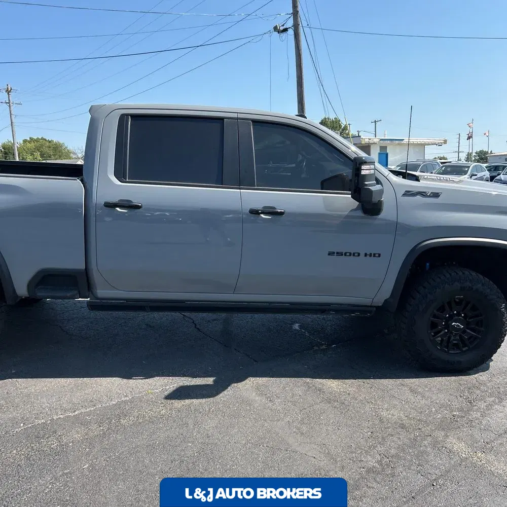 2024 Chevrolet Silverado 2500HD ZR2