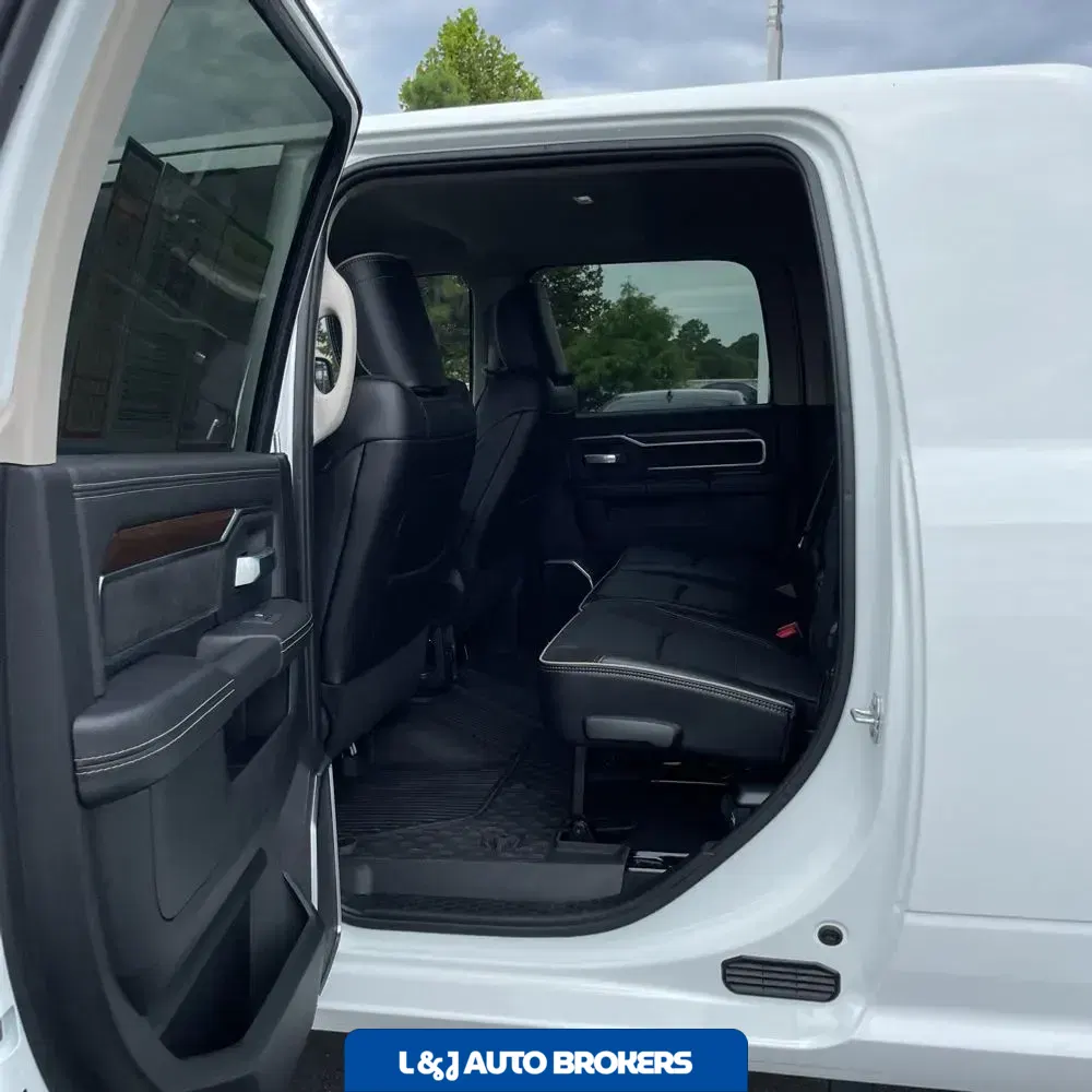 2024 Ram 3500 Laramie