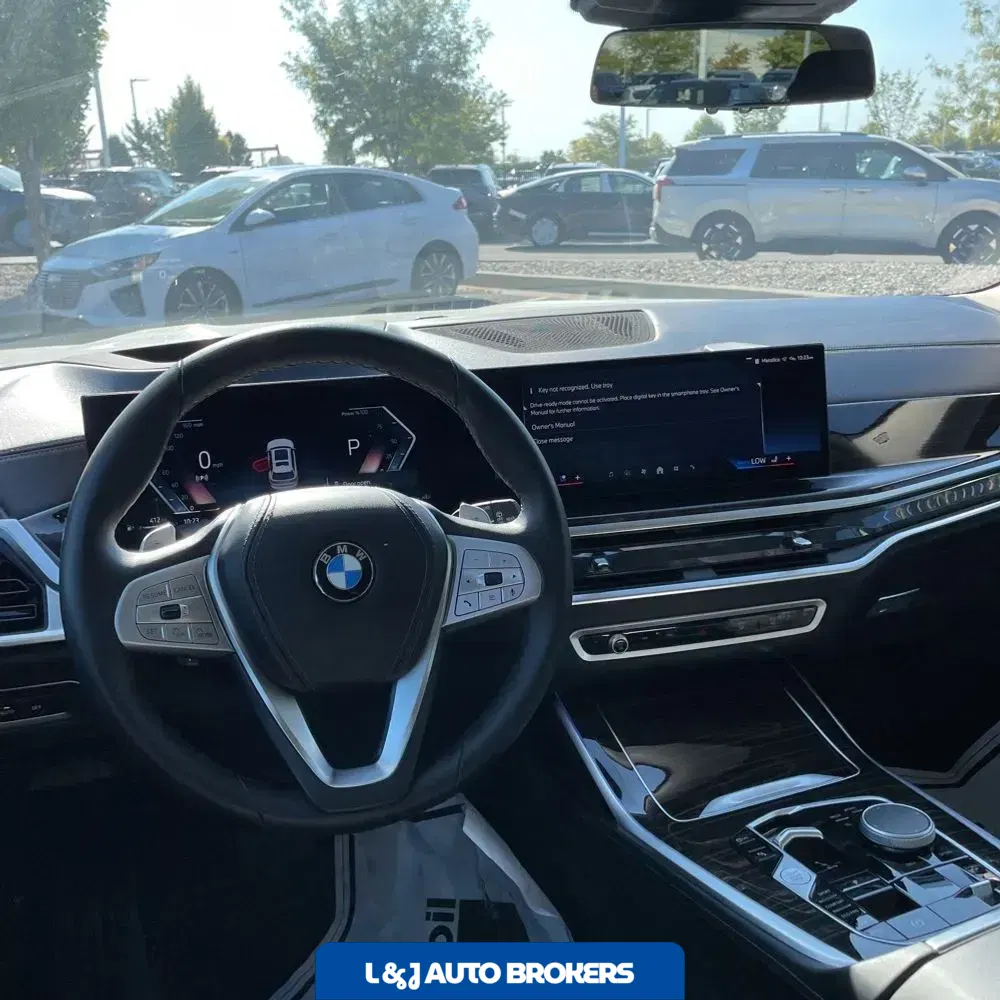 2025 BMW X7 XDrive40i