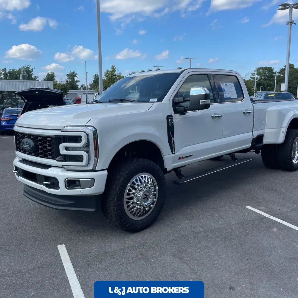 2024 Ford F-350 Super Duty Platinum