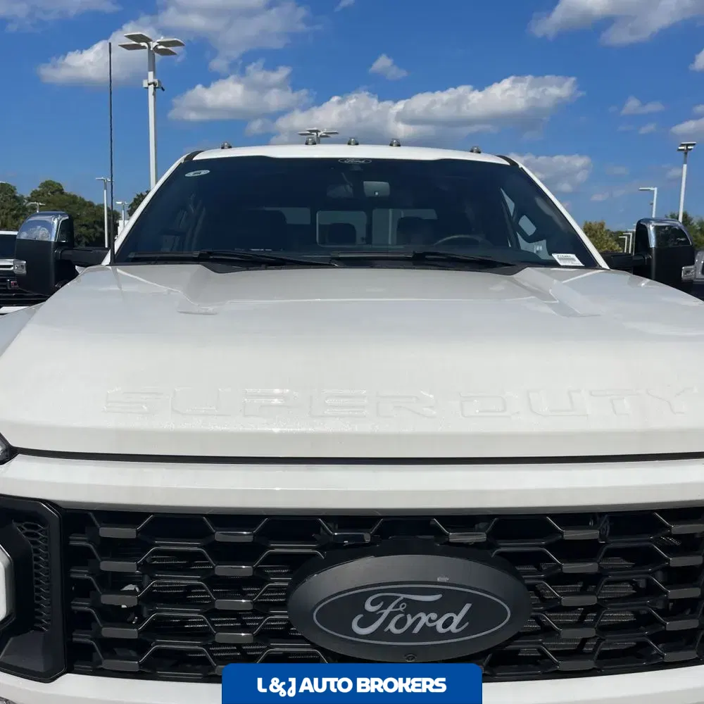 2024 Ford F-350 Super Duty Platinum