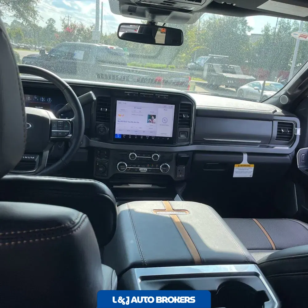 2024 Ford F-350 Super Duty Platinum