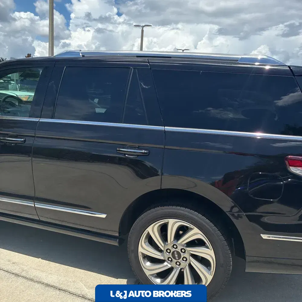 2024 Lincoln Navigator Premiere