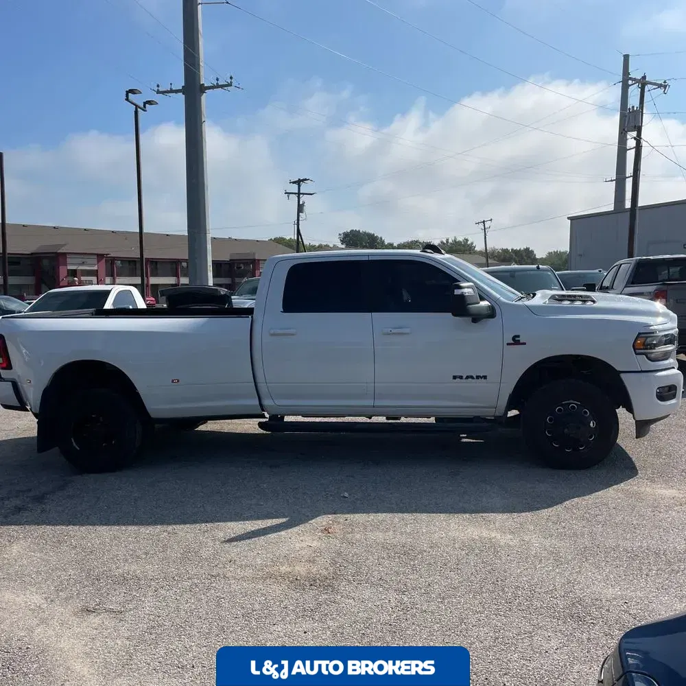 2024 Ram 3500 Laramie