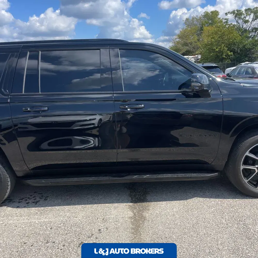 2021 Chevrolet Suburban RST