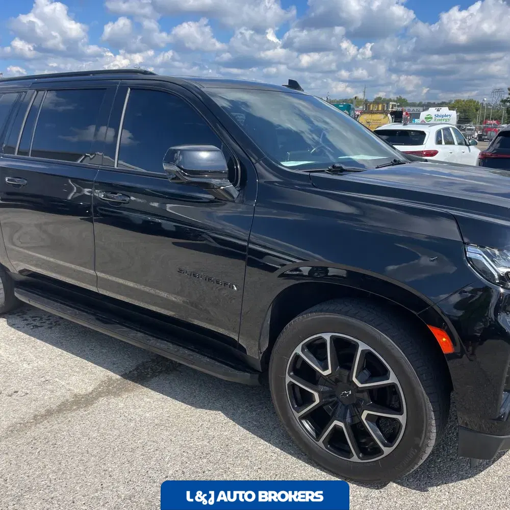 2021 Chevrolet Suburban RST